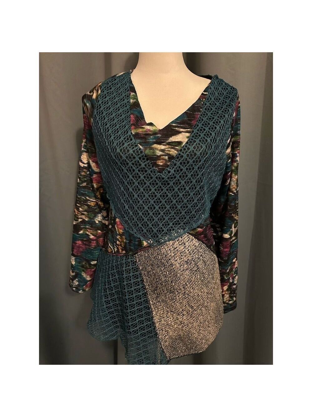 THIS & THAT Women's 2XL Multicolor Geometric Long Sleeve Blouse
